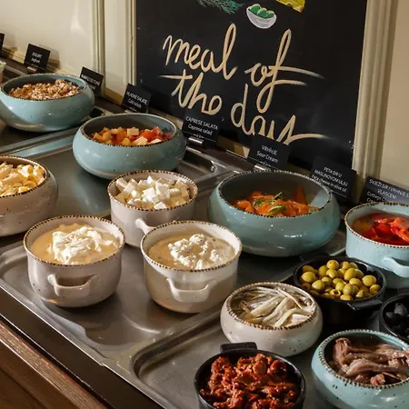 Eola Leisure Oda ve Kahvaltı 4*