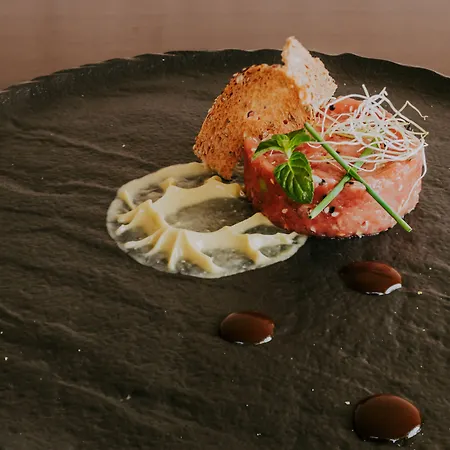 Oda ve Kahvaltı Eola Leisure