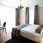 Eola Leisure 4*