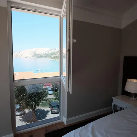 Eola Leisure Bed & Breakfast 4*