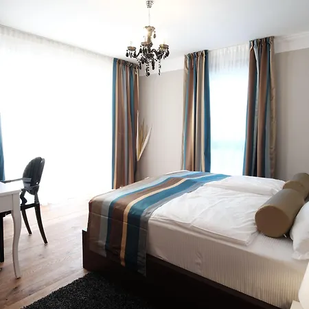 Eola Leisure 4*