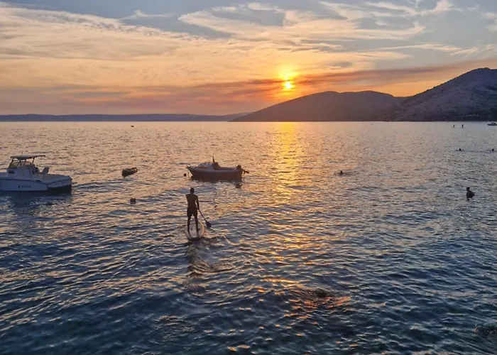 Eola Leisure ベッド・アンド・ブレックファスト Stara Baška