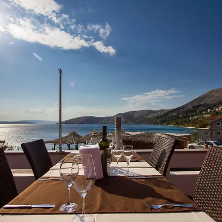 Eola Leisure 4* Stara Baška