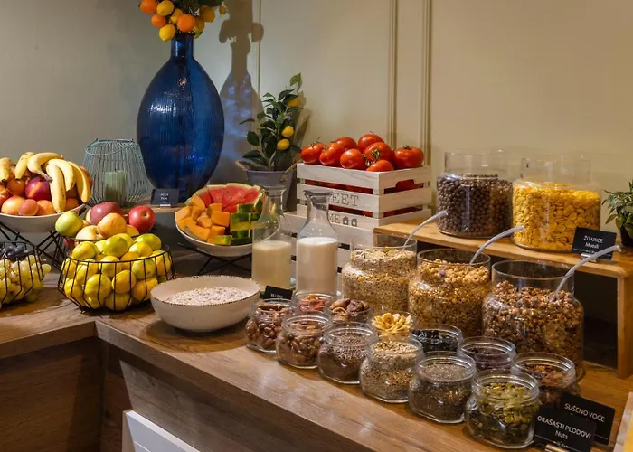 Eola Leisure Bed & Breakfast