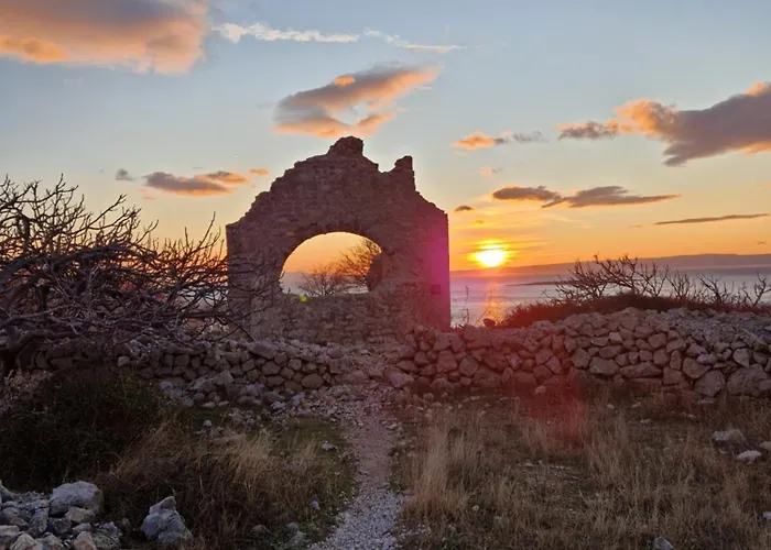 Bed & Breakfast Eola Leisure Stara Baška